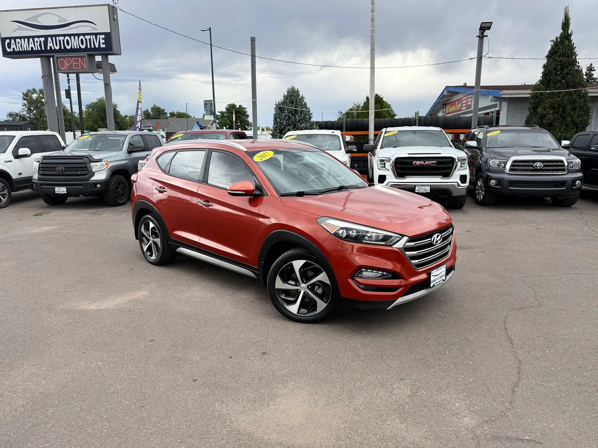 Used 2017 Hyundai Tucson Limited AWD/4WD image 2