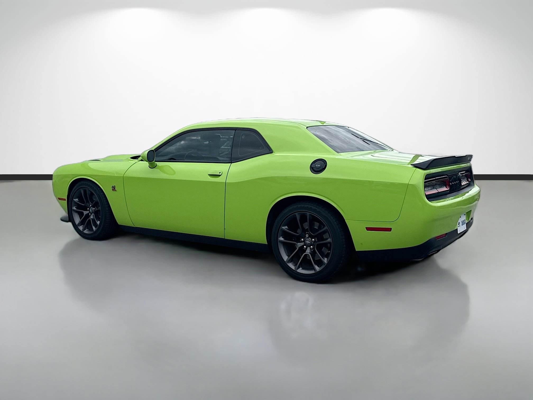 Used 2023 Dodge Challenger R/T Scat Pack RWD image 5