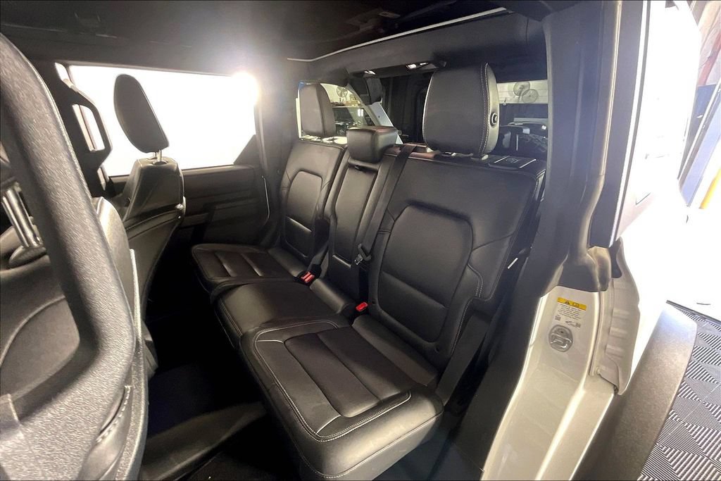 Used 2025 Ford Bronco Badlands AWD/4WD image 35
