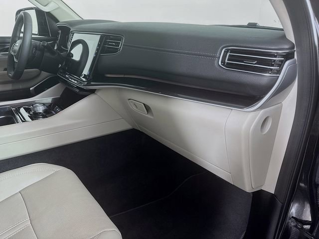 Used 2023 Jeep Wagoneer L 4WD image 34