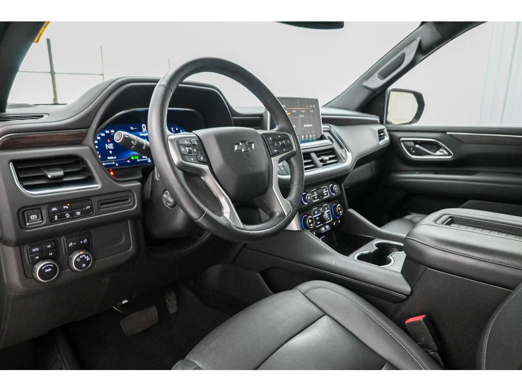 Used 2022 Chevrolet Tahoe Z71 w/ Luxury Package AWD/4WD image 22