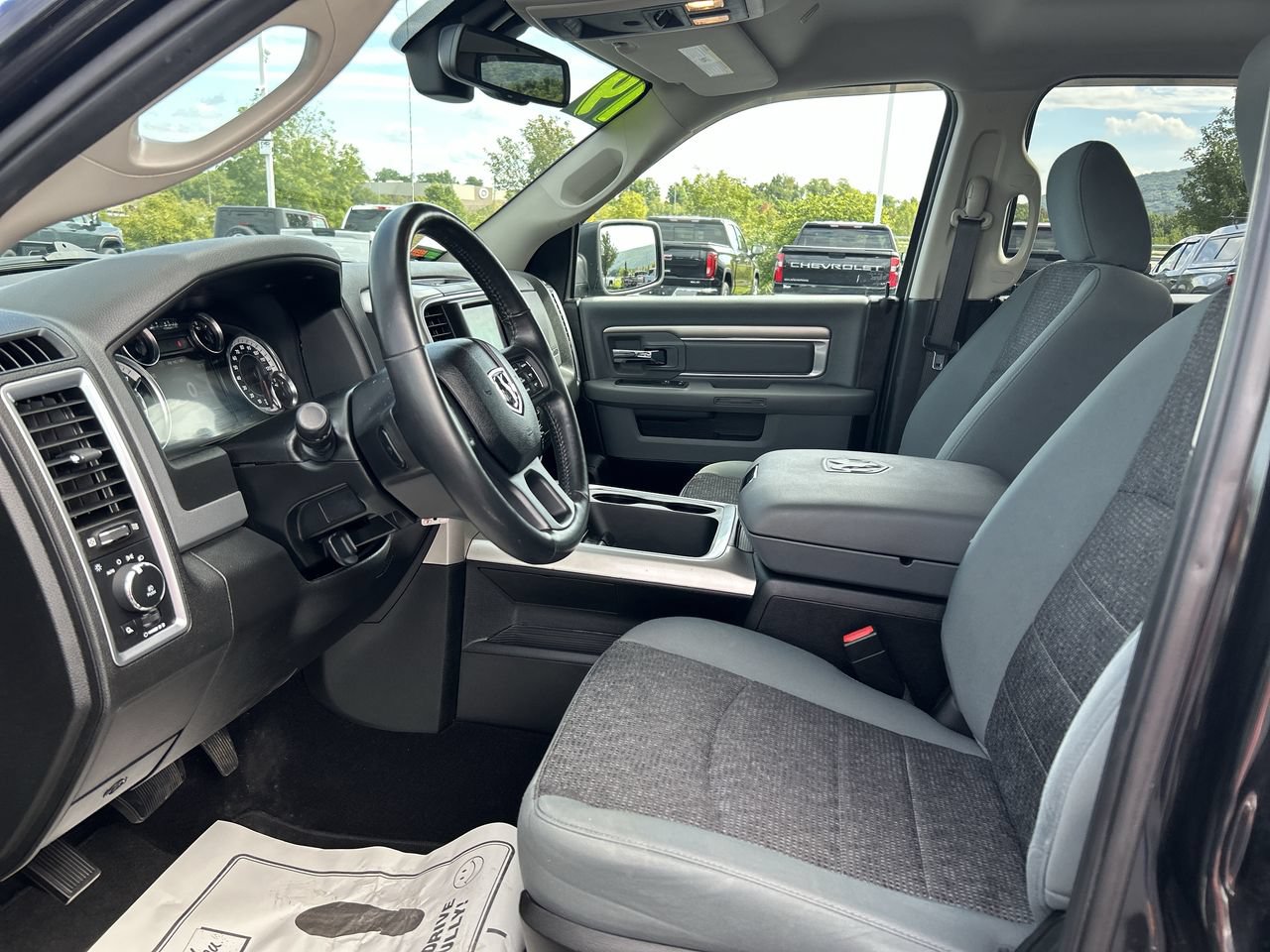 Used 2019 RAM 1500 Big Horn AWD/4WD image 22