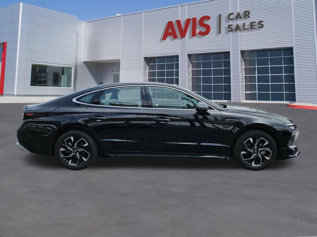 Used 2025 Hyundai Sonata SEL FWD image 7