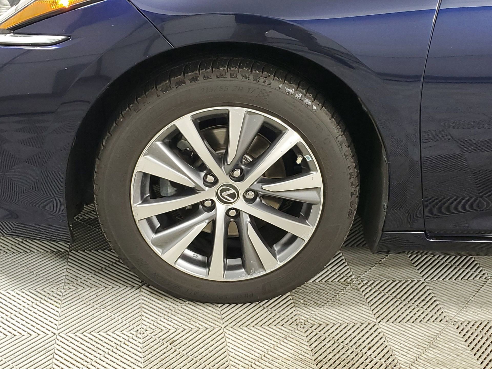 Used 2020 Lexus ES 350 w/ Premium Package image 17