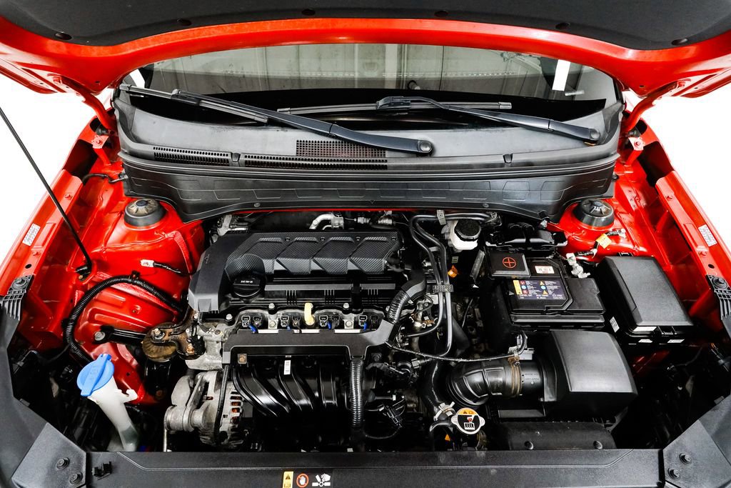 Used 2020 Hyundai Venue SE image 3