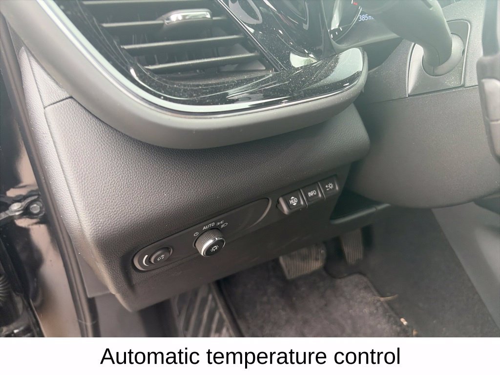Used 2023 Buick Envision Avenir AWD/4WD image 21