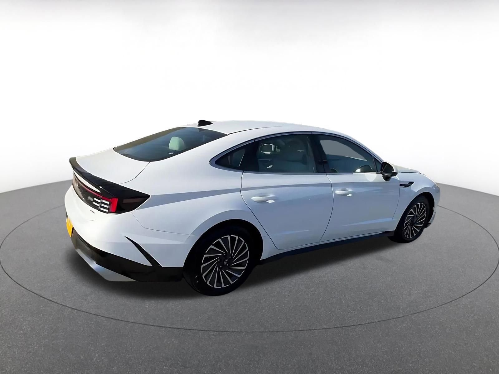 Used 2025 Hyundai Sonata SEL image 15