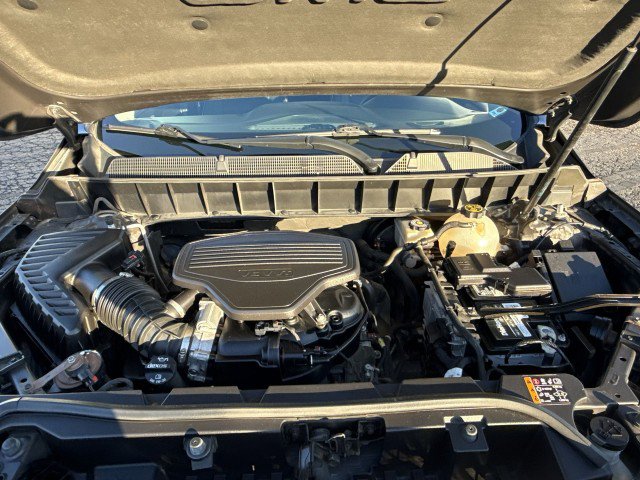 Certified 2018 GMC Acadia Denali w/ Technology Package image 18