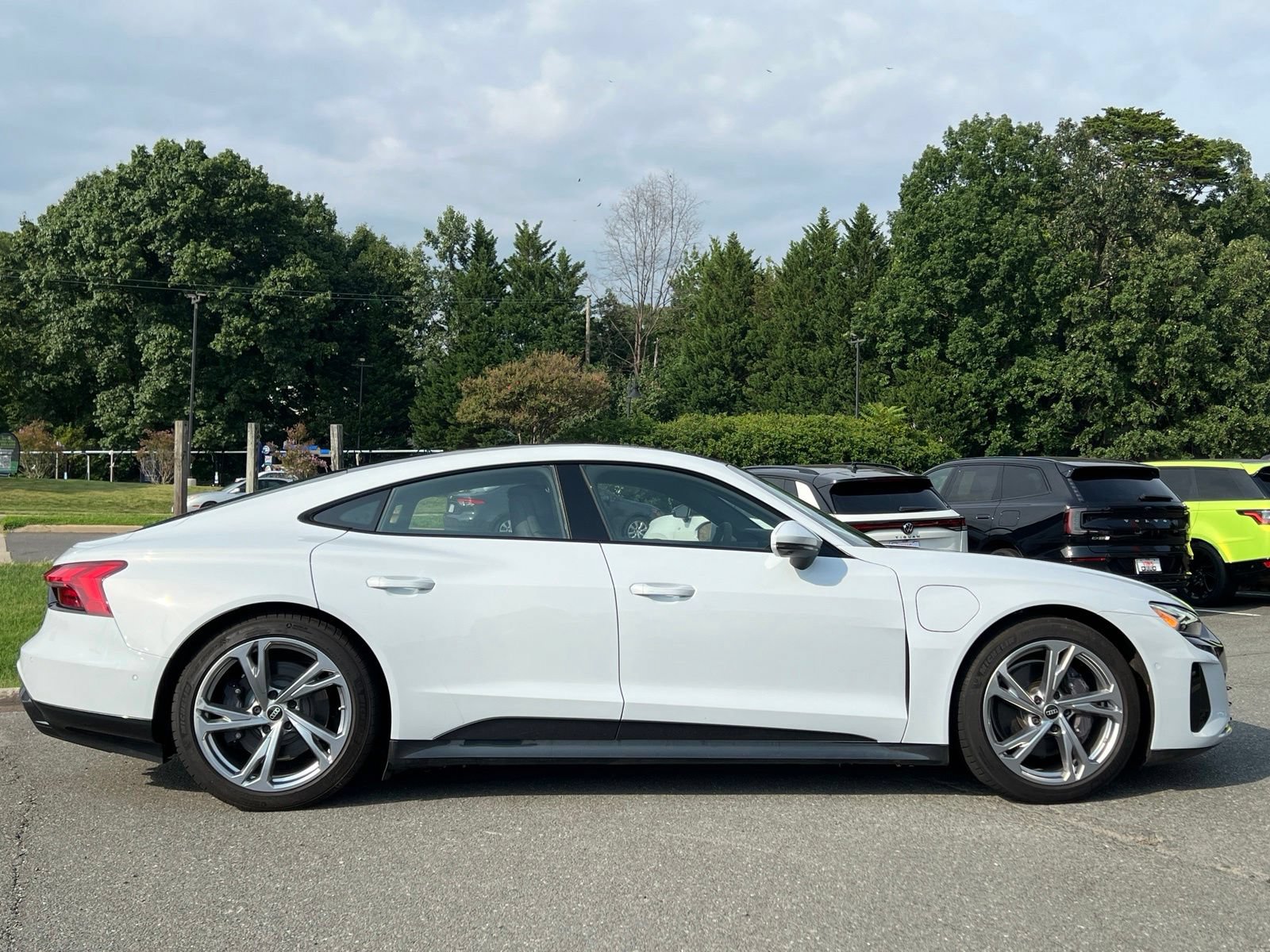 Used 2023 Audi e-tron GT Prestige w/ Prestige Package AWD/4WD image 19