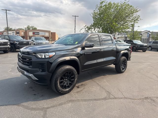 Certified 2025 Chevrolet Colorado Trail Boss AWD/4WD image 3