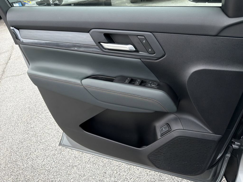 Used 2026 GMC Terrain AT4 image 14