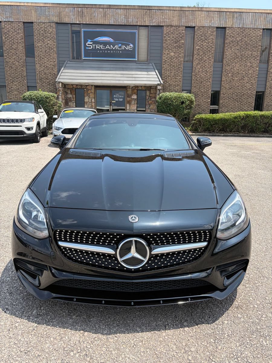 Used 2019 Mercedes-Benz SLC 300 image 2