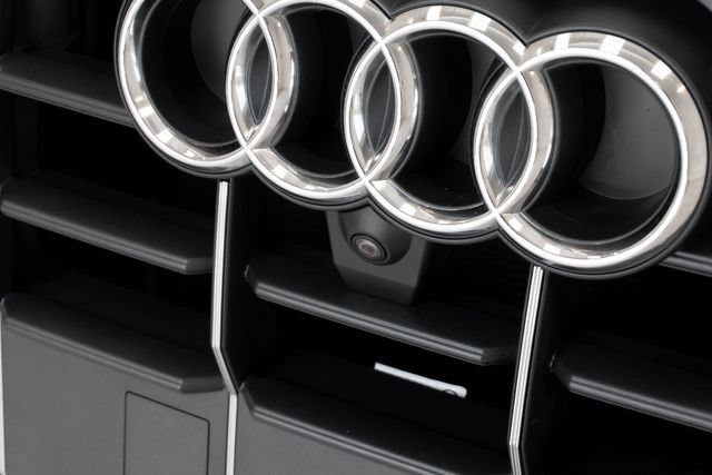 Used 2021 Audi Q8 Premium Plus w/ Premium Plus Package AWD/4WD image 6