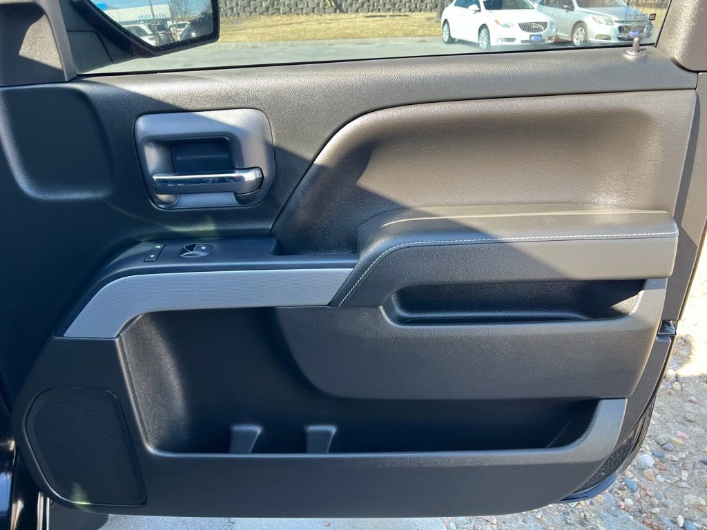 Used 2018 Chevrolet Silverado 1500 LT w/ LT Convenience Package image 20