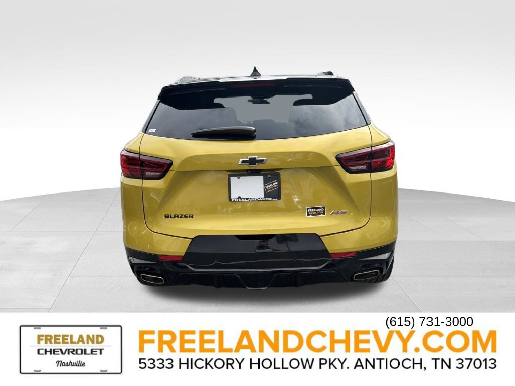 Used 2023 Chevrolet Blazer RS w/ Driver Confidence II Package FWD image 4