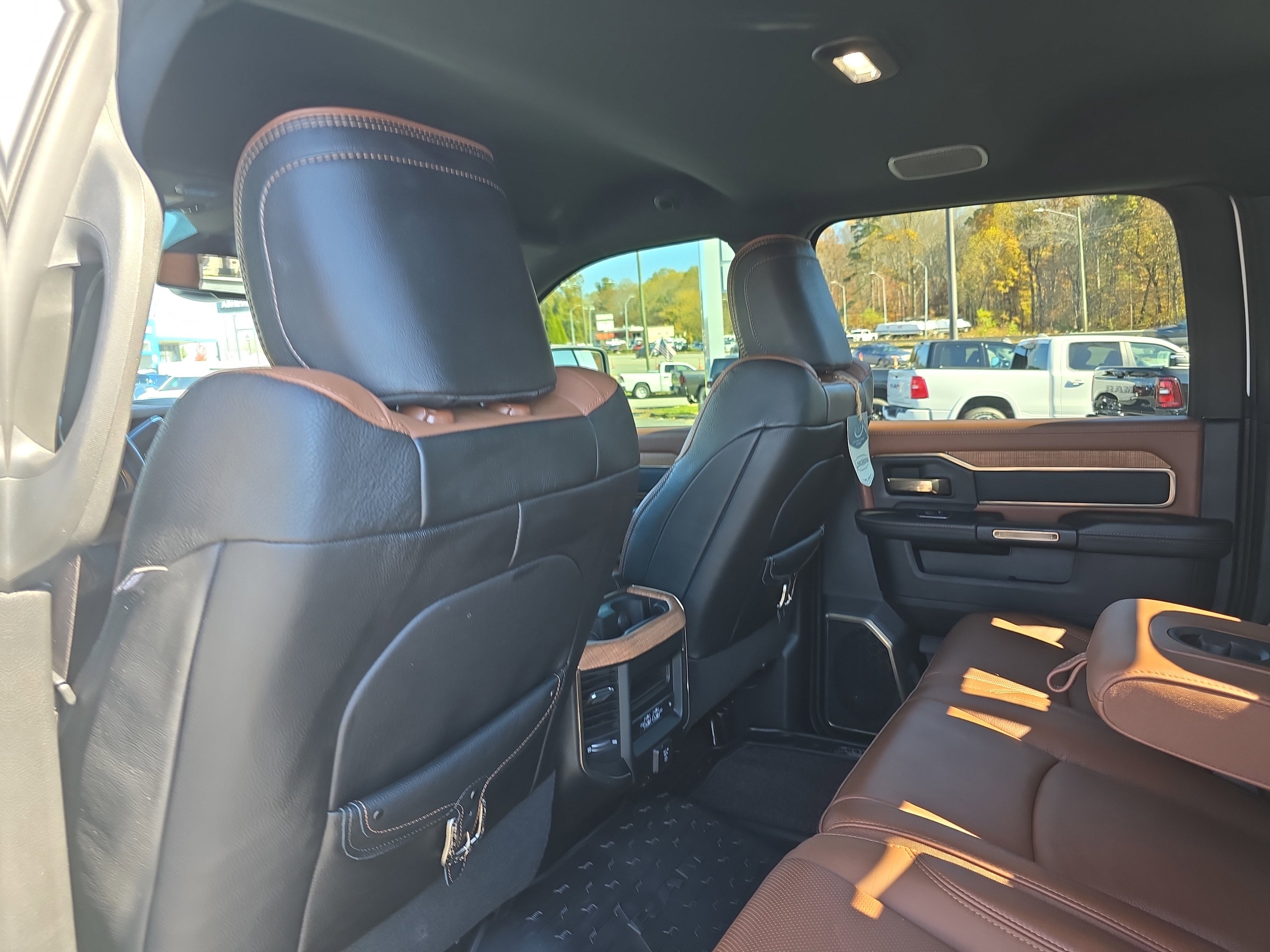 Used 2023 RAM 3500 Limited image 17