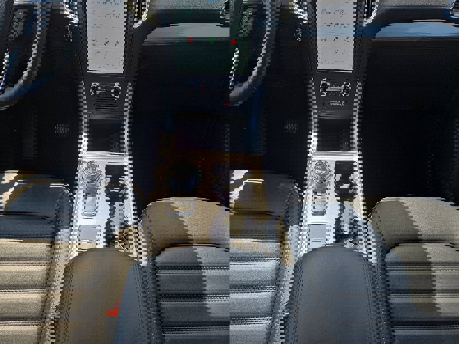 Used 2023 Ford Edge SEL w/ Convenience Package AWD/4WD image 21