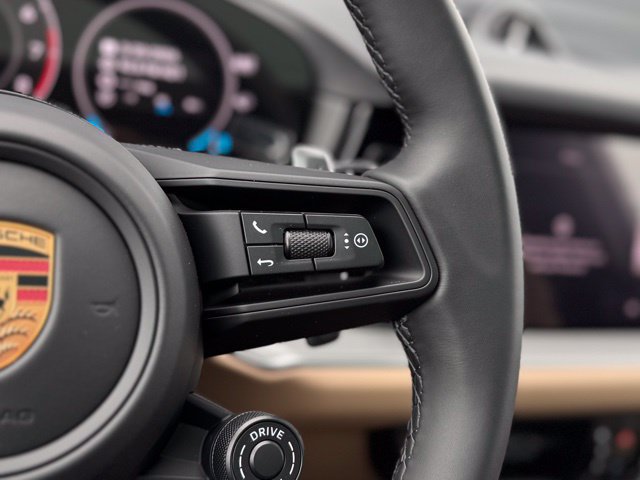 New 2026 Porsche Cayenne Coupe AWD/4WD image 21