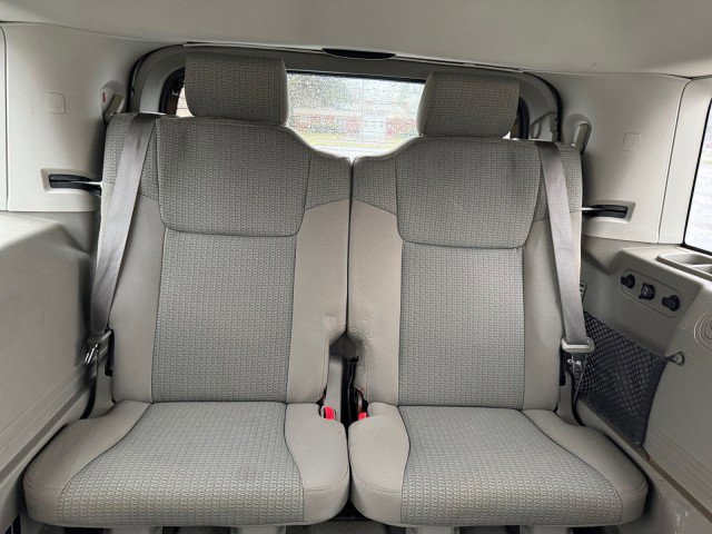 Used 2007 Jeep Commander Sport image 14