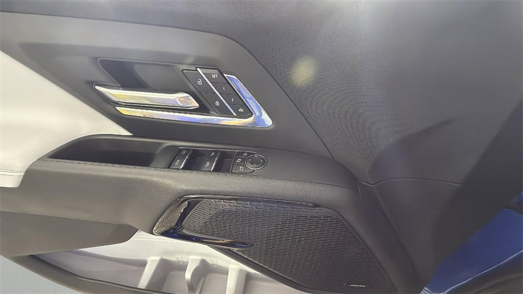 Used 2025 Chevrolet Silverado EV RST image 25