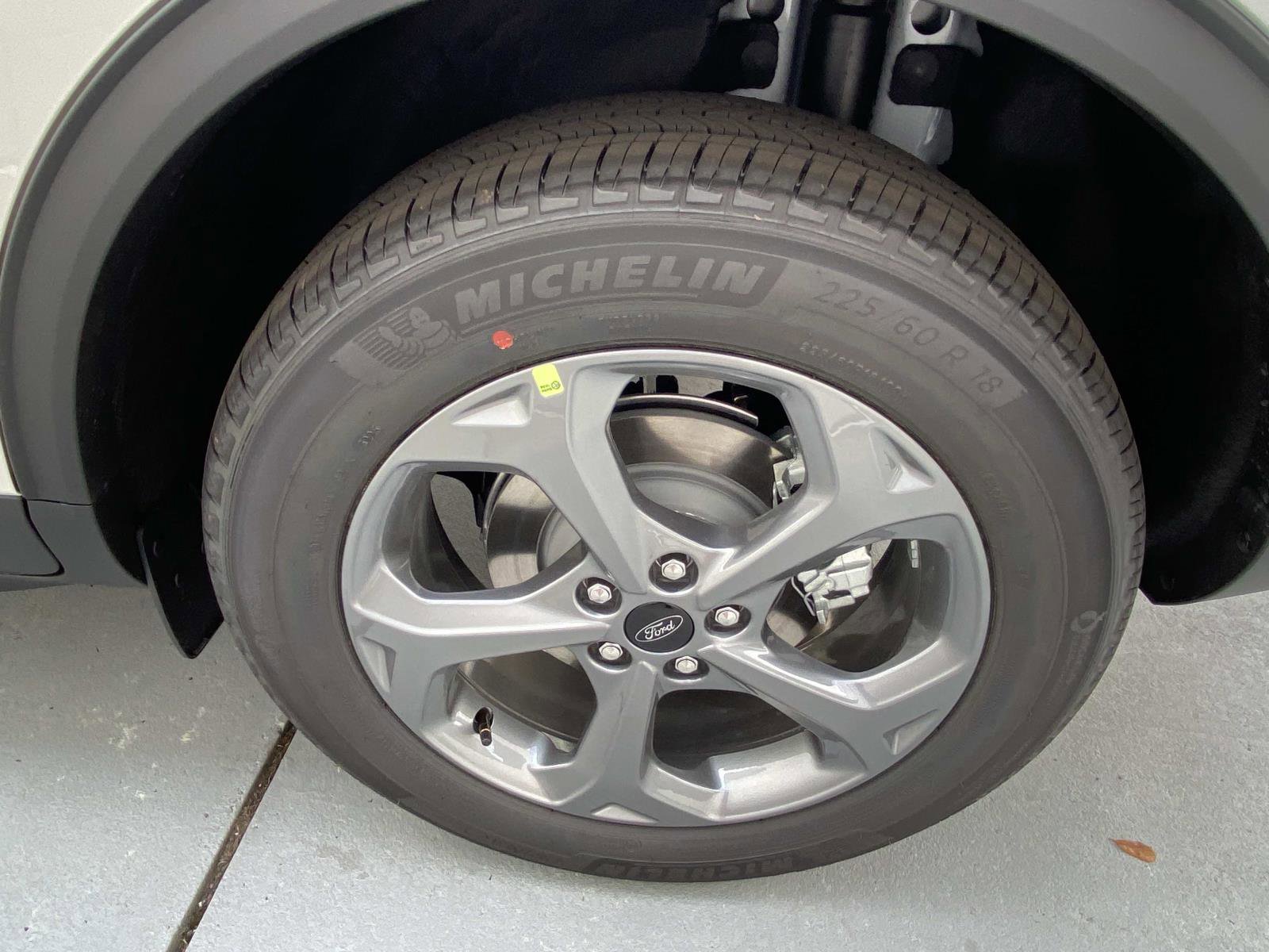 New 2026 Ford Escape ST-Line w/ Tech Pack #1 AWD/4WD image 8