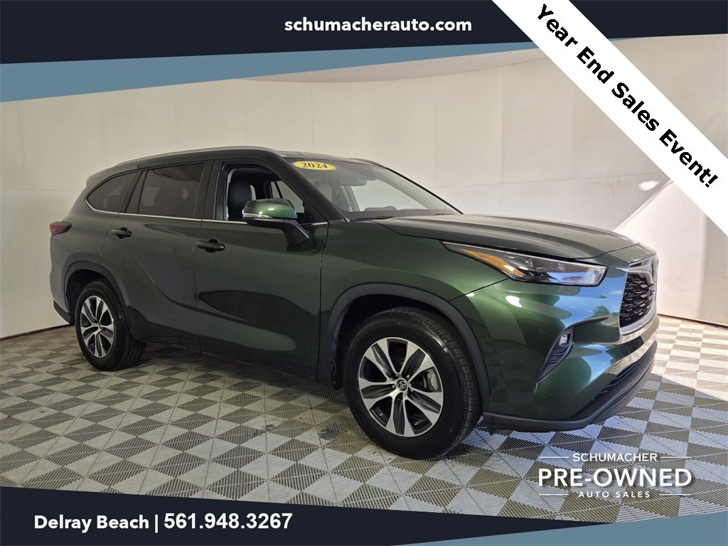 Used 2024 Toyota Highlander LE