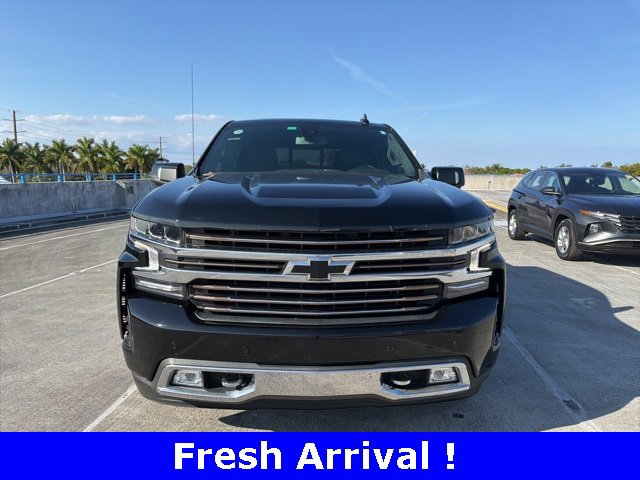 Used 2022 Chevrolet Silverado 1500 High Country w/ Safety Package II image 2