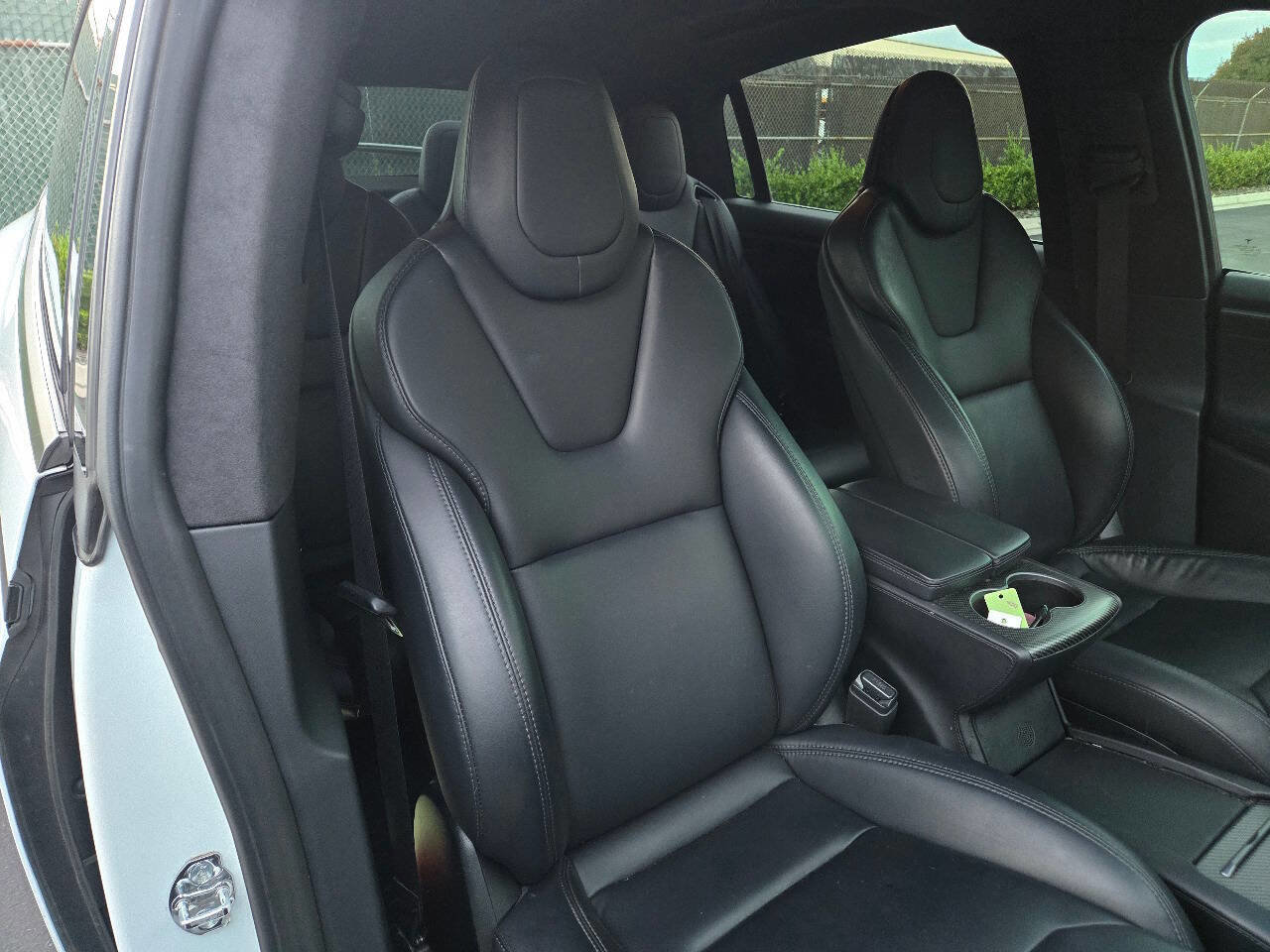 Used 2018 Tesla Model X P100D image 30