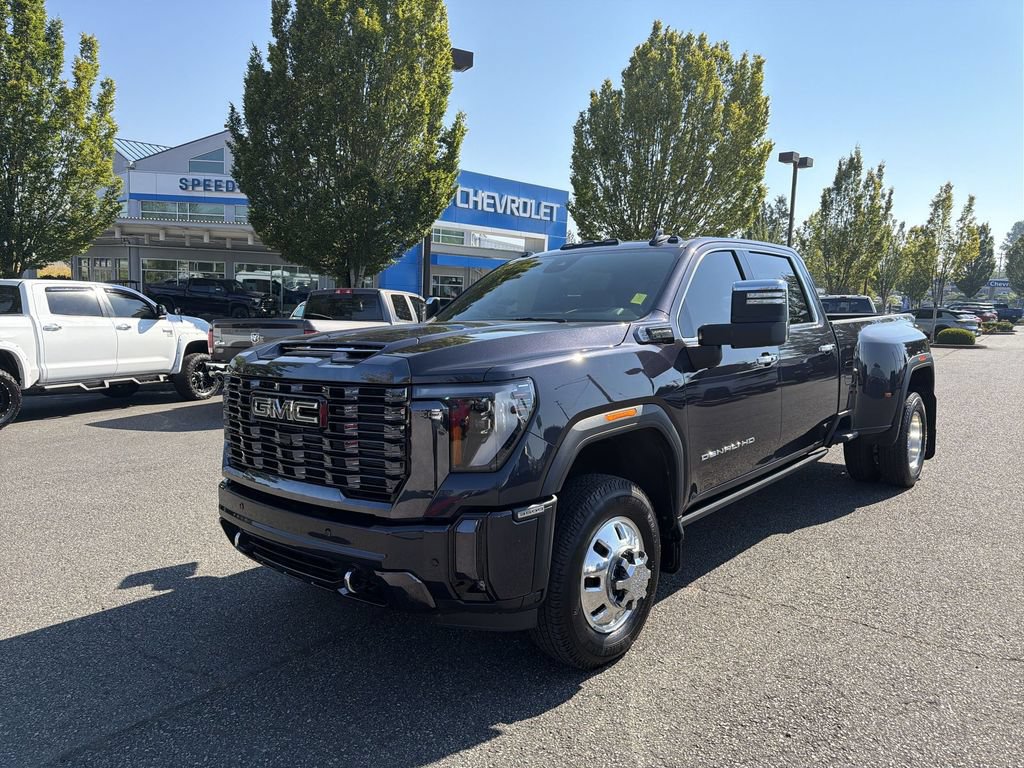 Certified 2024 GMC Sierra 3500 Denali Ultimate AWD/4WD image 5