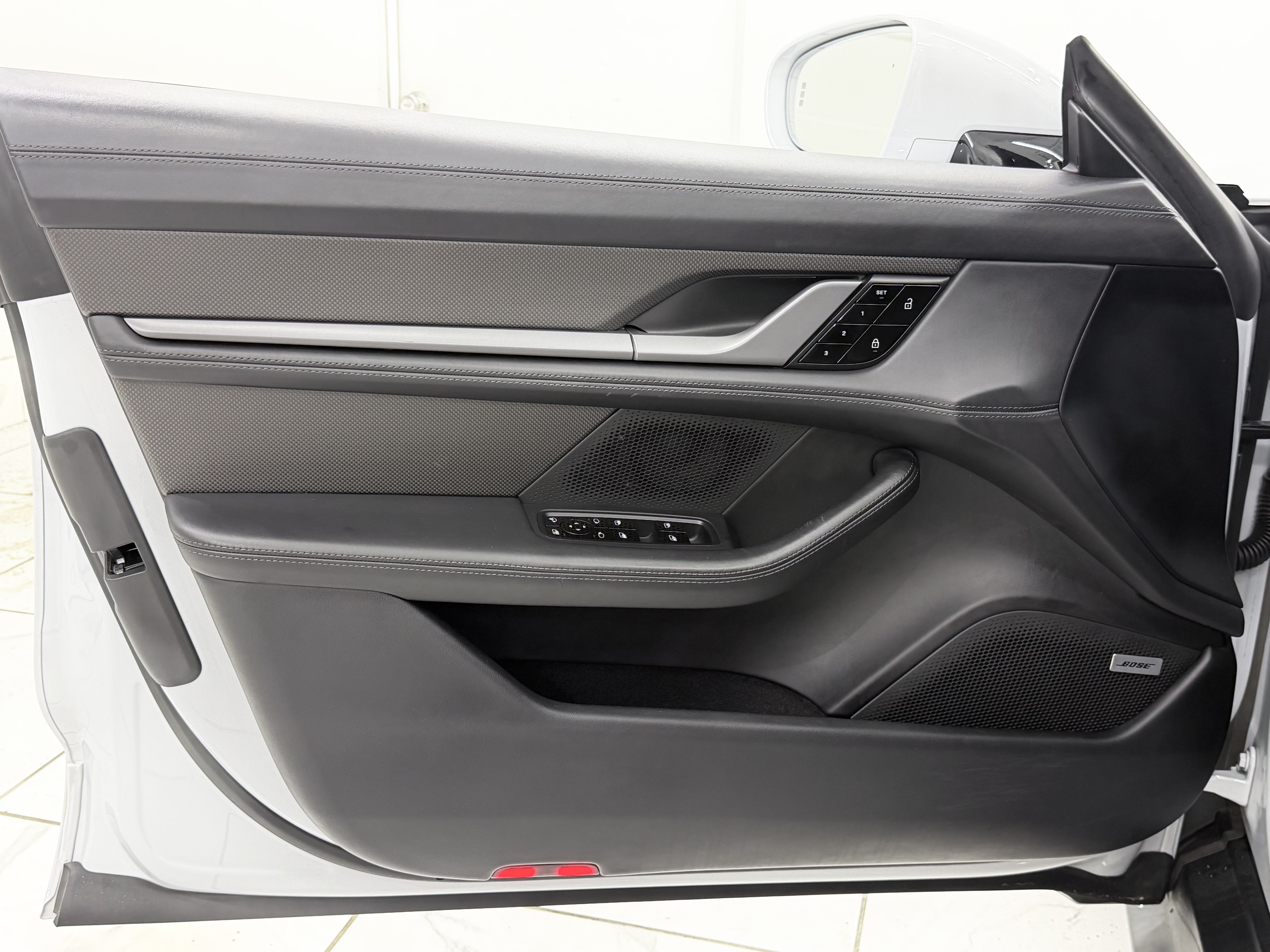 Certified 2021 Porsche Taycan Turbo S AWD/4WD image 32