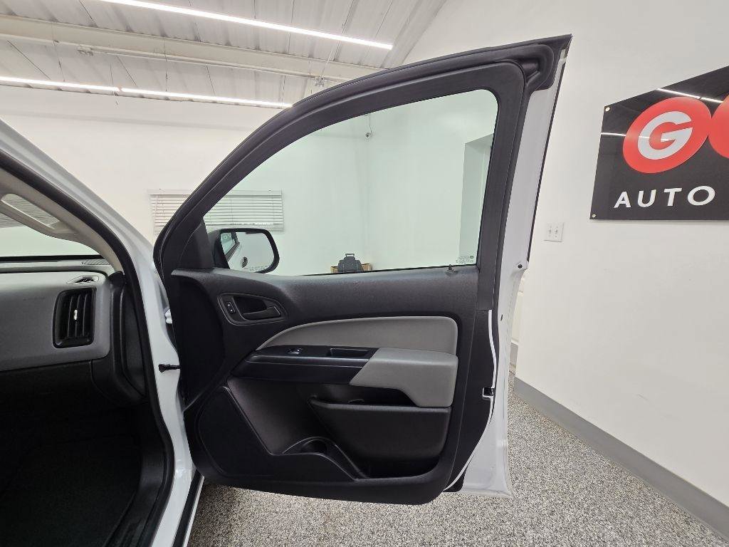 Used 2022 Chevrolet Colorado W/T image 25