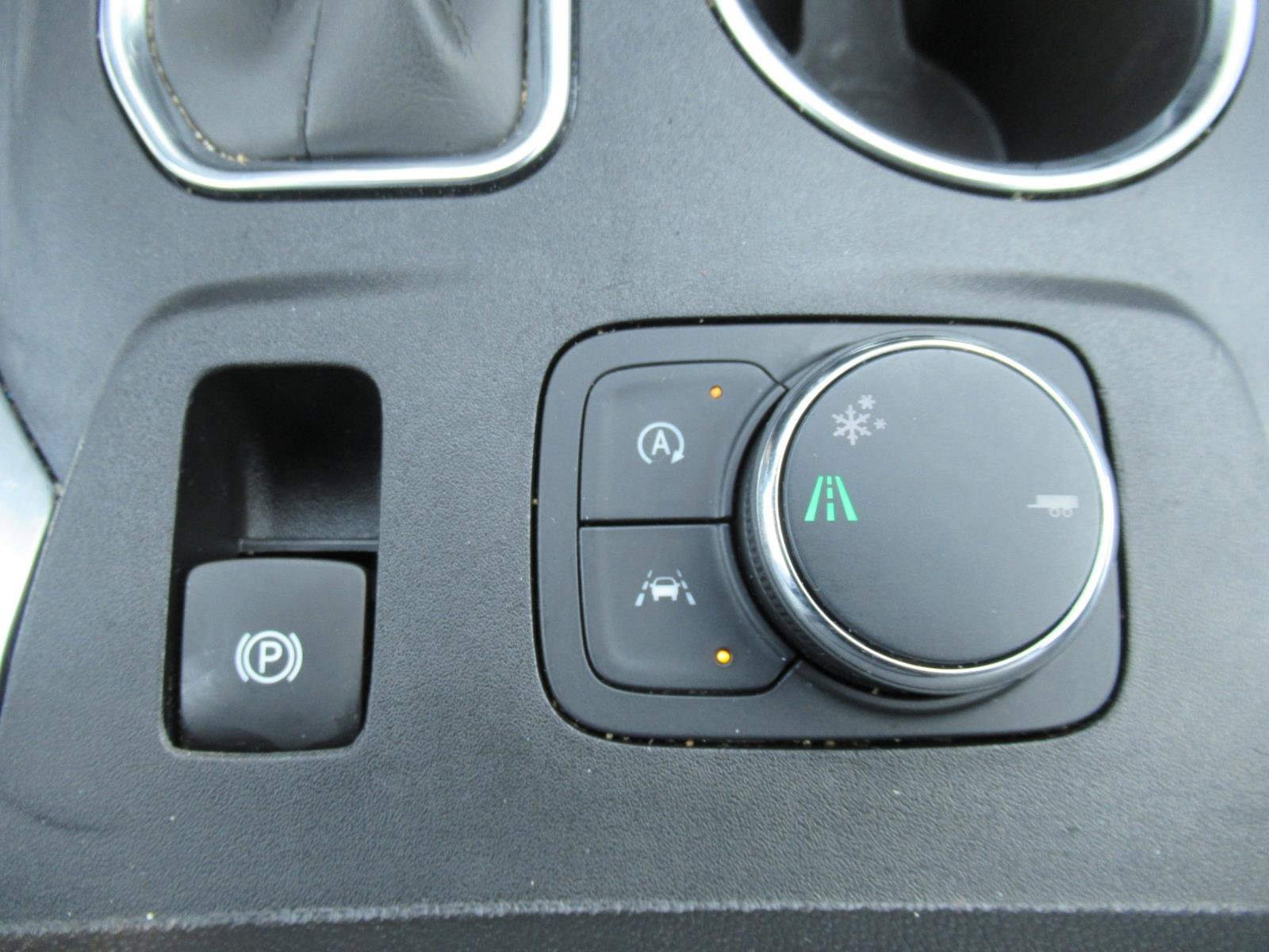 Used 2023 Chevrolet Traverse LT FWD image 24