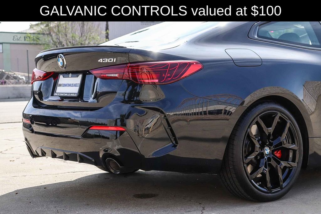 Used 2026 BMW 430i Coupe w/ M Sport Package image 9