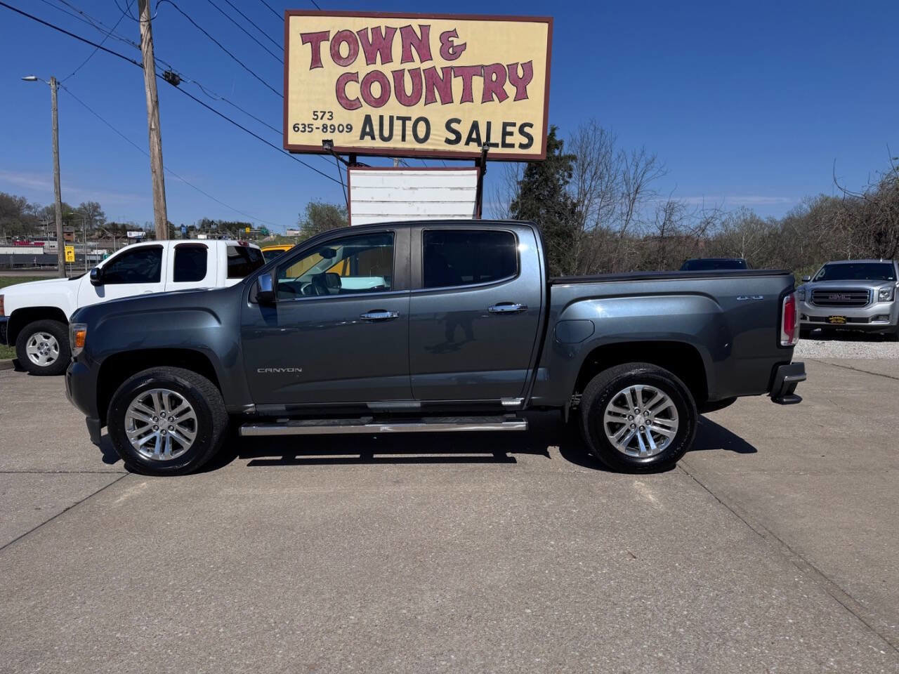 Used 2015 GMC Canyon SLT w/ Driver Alert Package image 4