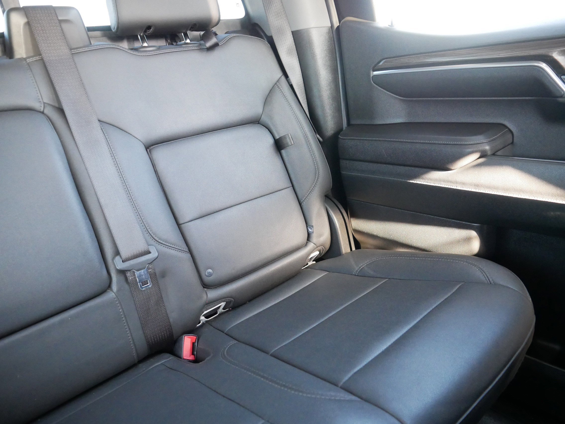 Used 2023 Chevrolet Silverado 1500 RST w/ Redline Edition image 14