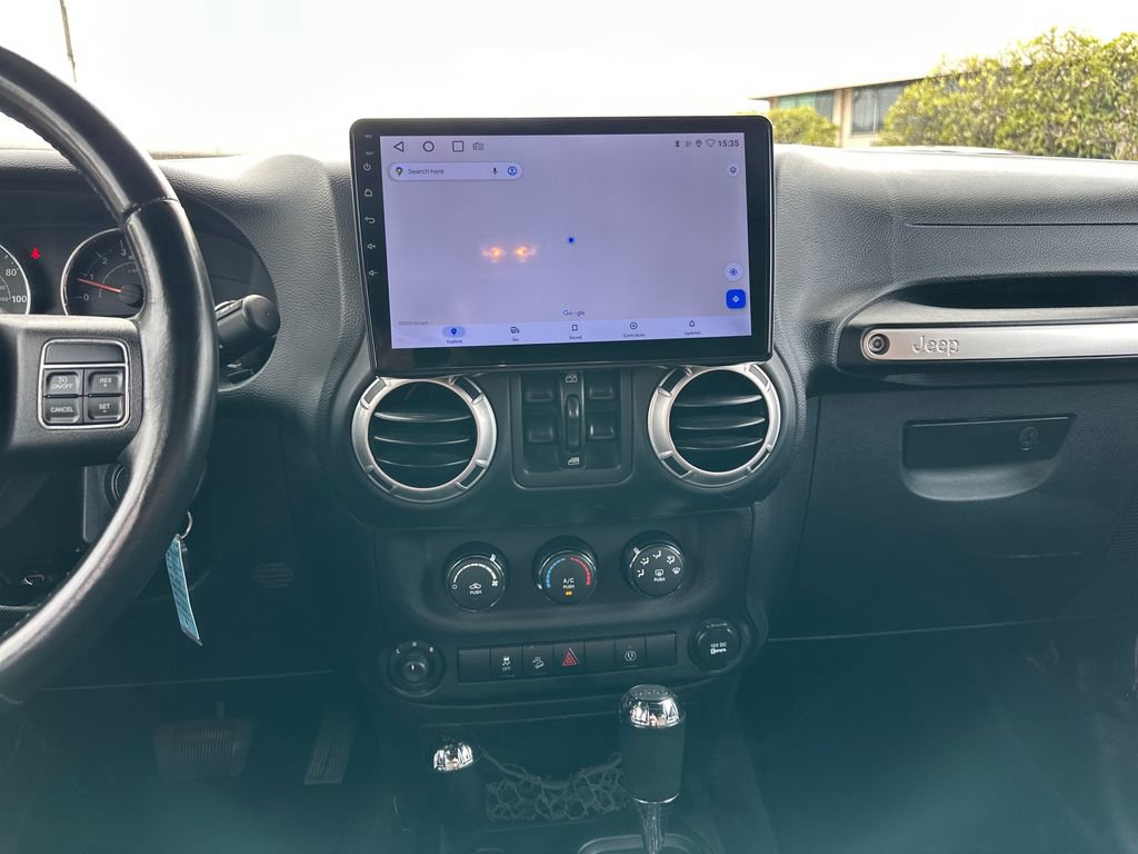 Used 2013 Jeep Wrangler Unlimited Sahara w/ Connectivity Group image 18