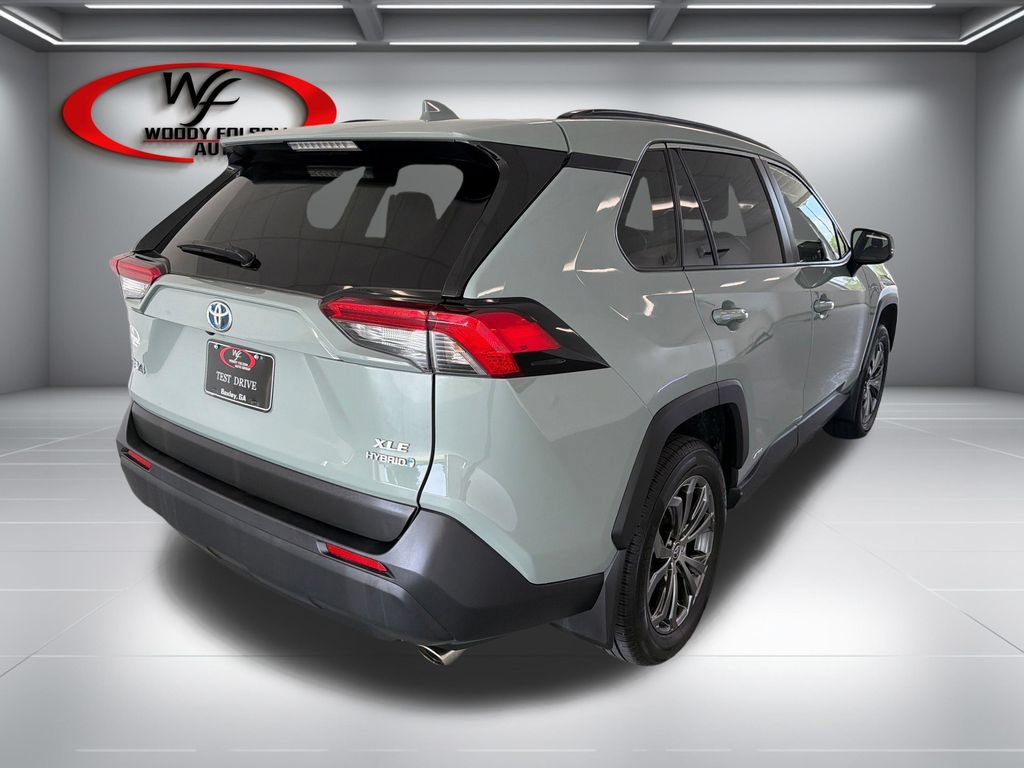 Used 2022 Toyota RAV4 XLE Premium AWD/4WD image 6