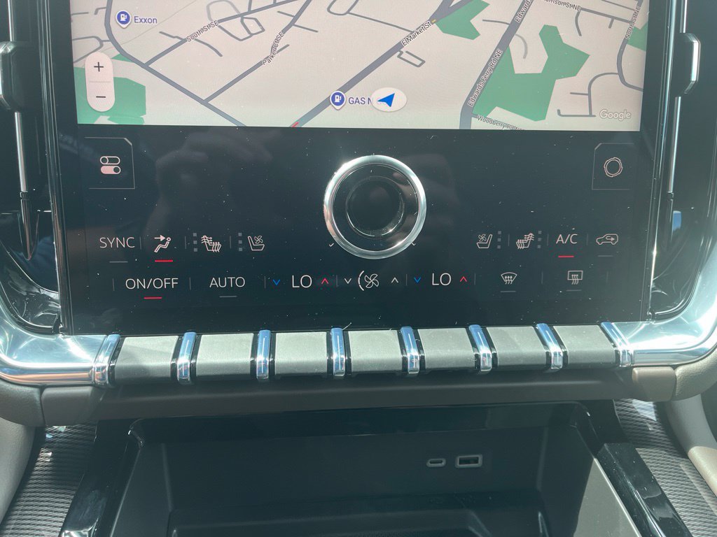 New 2026 GMC Yukon XL Elevation AWD/4WD image 31