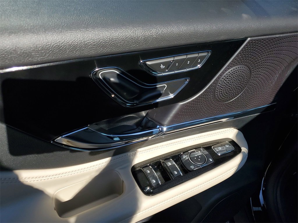 New 2026 Lincoln Corsair Premiere image 18