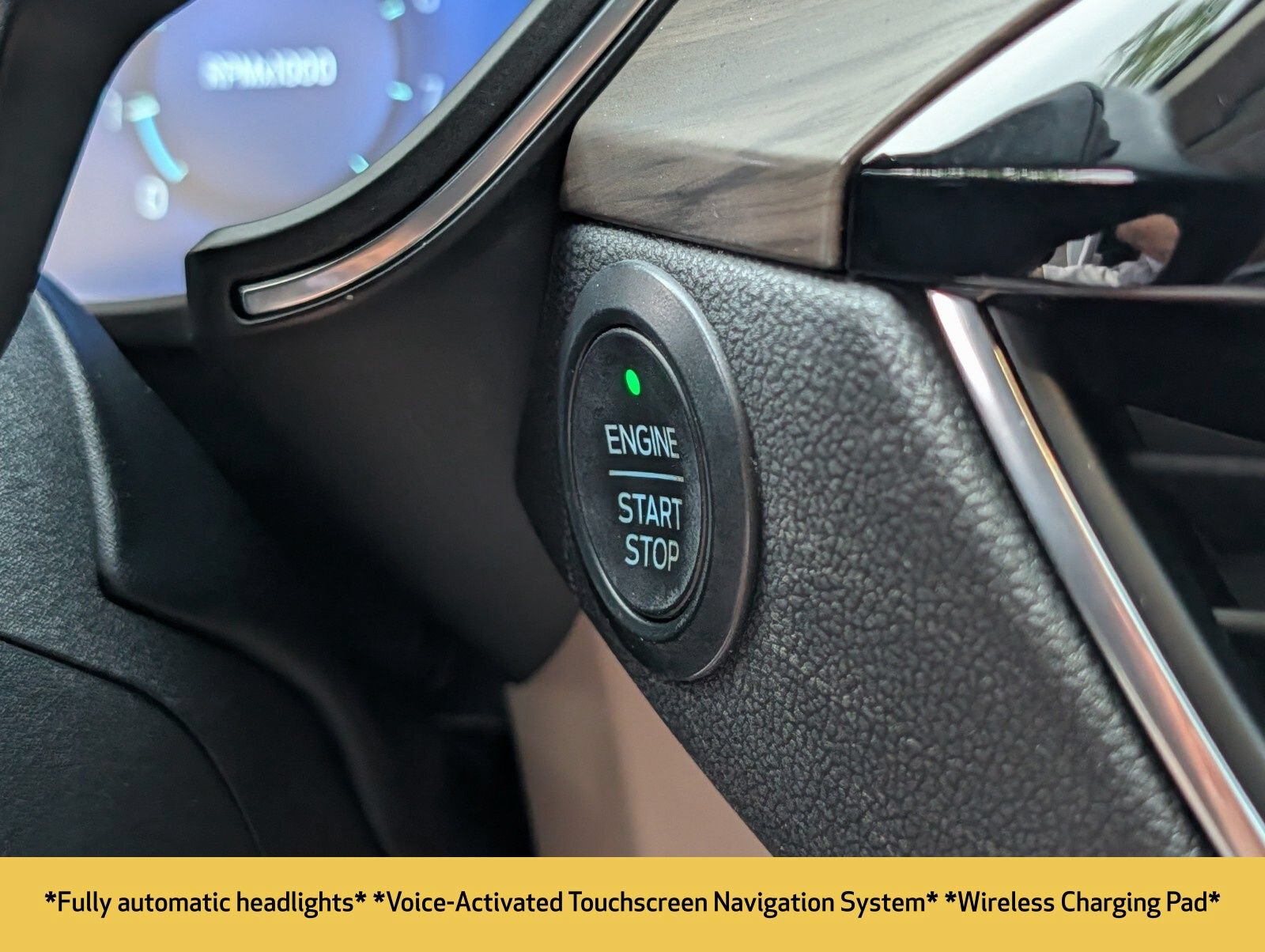 Used 2020 Ford Escape Titanium AWD/4WD image 8