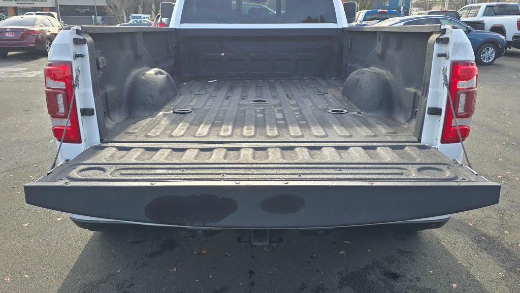 Used 2020 RAM 3500 Laramie image 18