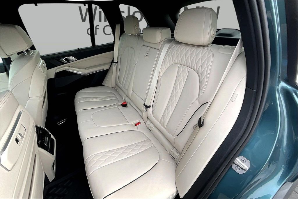 Used 2025 BMW X5 xDrive40i w/ Executive Package AWD/4WD image 22