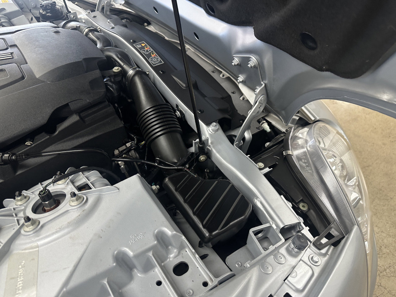 Used 2011 Jaguar XK Convertible image 72