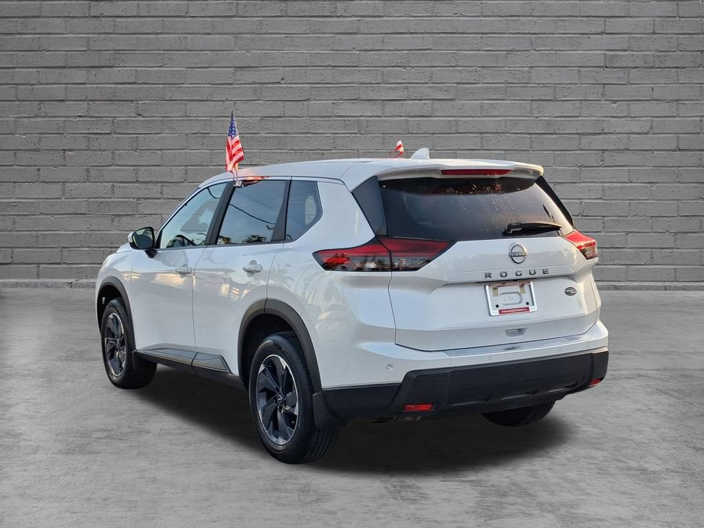 Used 2026 Nissan Rogue SV FWD image 5