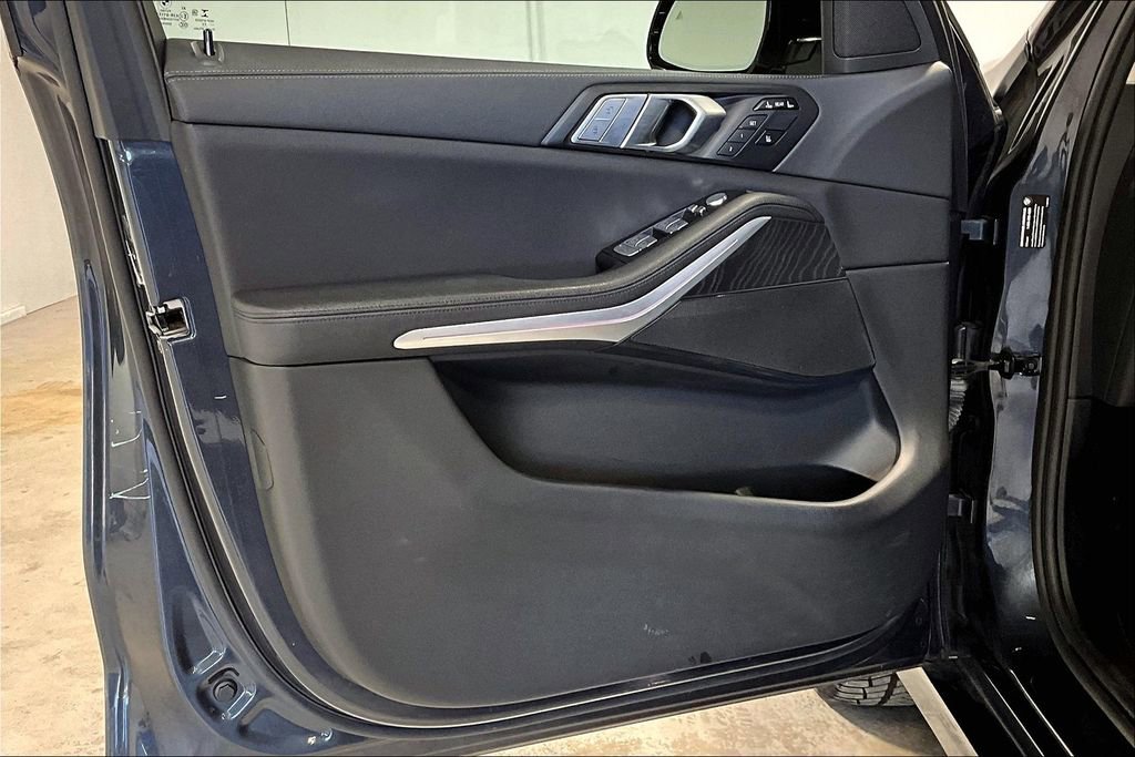 Used 2022 BMW X7 xDrive40i image 21