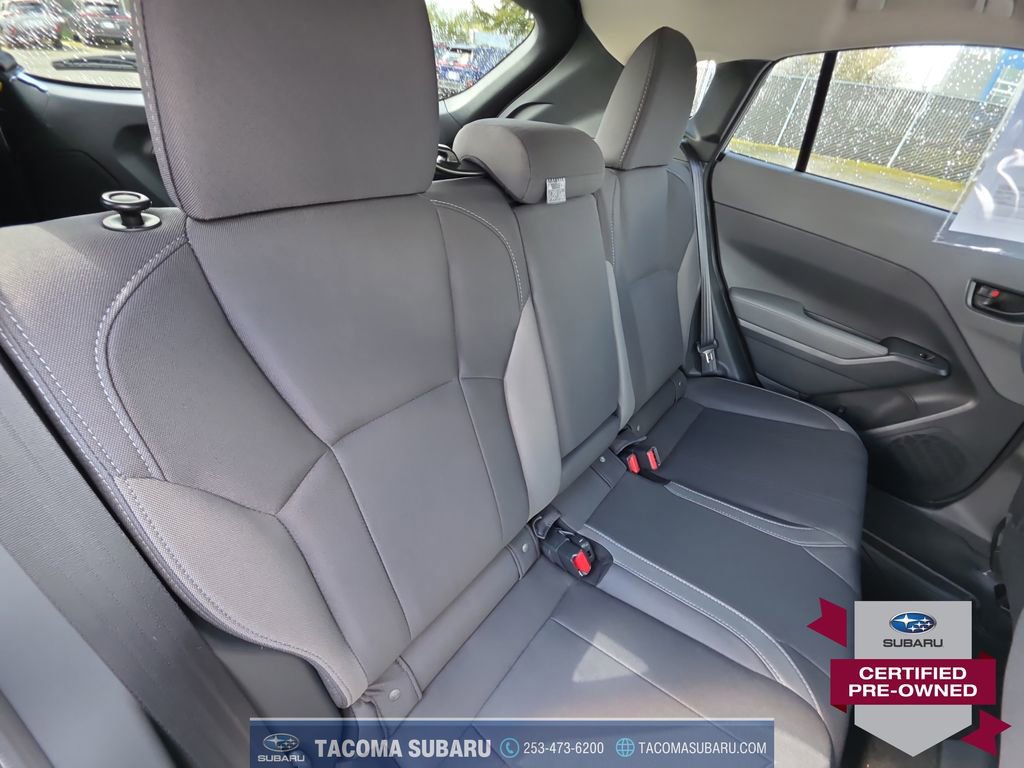 Used 2025 Subaru Crosstrek 2.0i Premium image 18