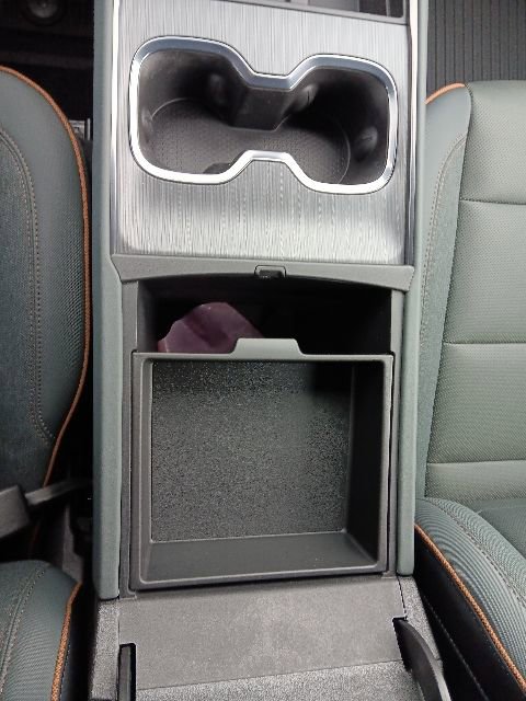 New 2026 GMC Acadia AT4 w/ LPO, Floor Liner Package AWD/4WD image 19