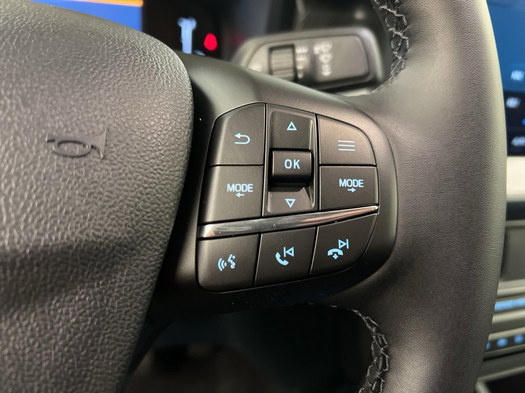 New 2025 Ford Maverick XLT w/ XLT Luxury Package image 18