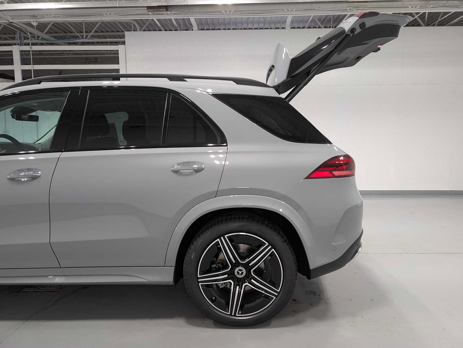 New 2026 Mercedes-Benz GLE 350 4MATIC image 9
