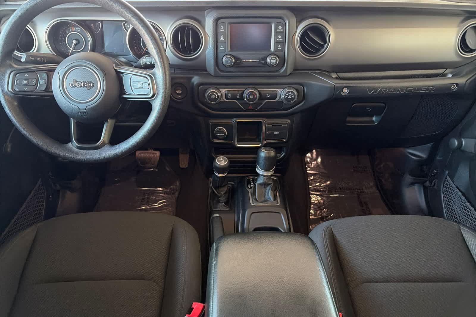 Used 2019 Jeep Wrangler Unlimited Sport AWD/4WD image 3